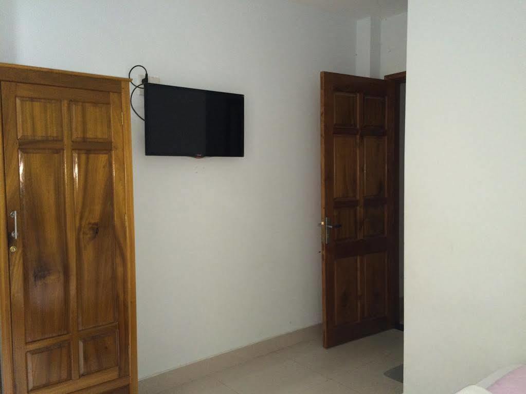 Anh Tuan Hotel Хюэ Экстерьер фото